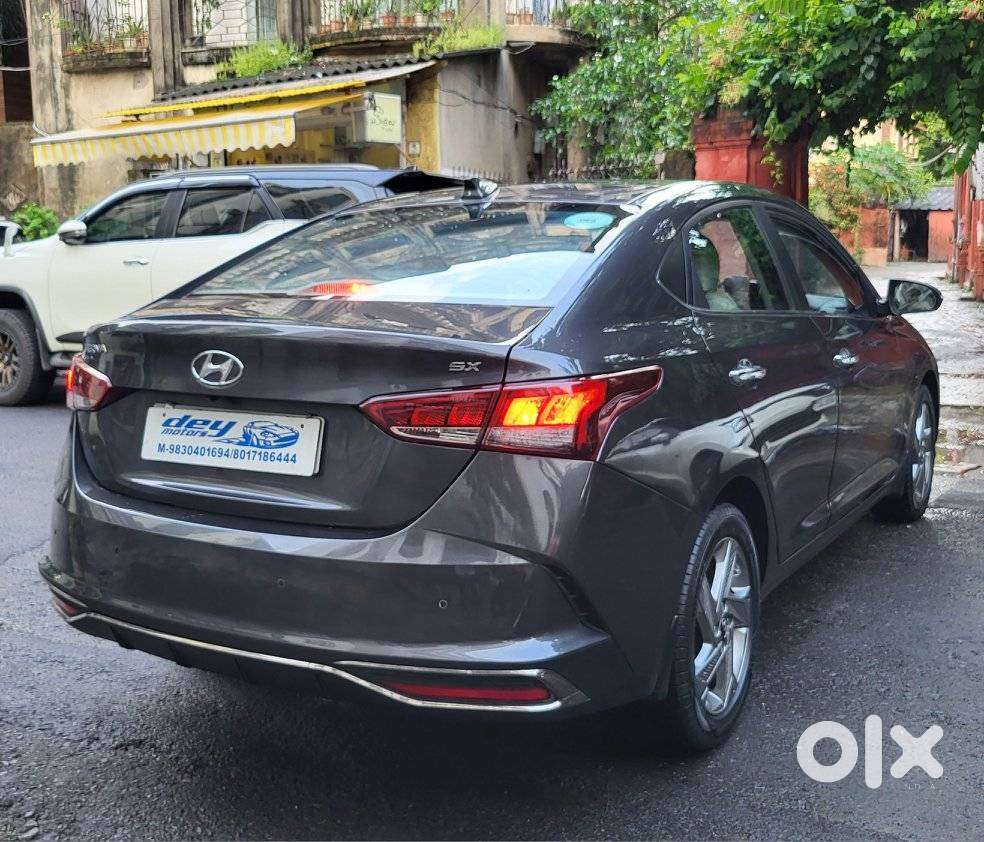 Hyundai Verna 1.5 Sx Ivt, 2022, Petrol