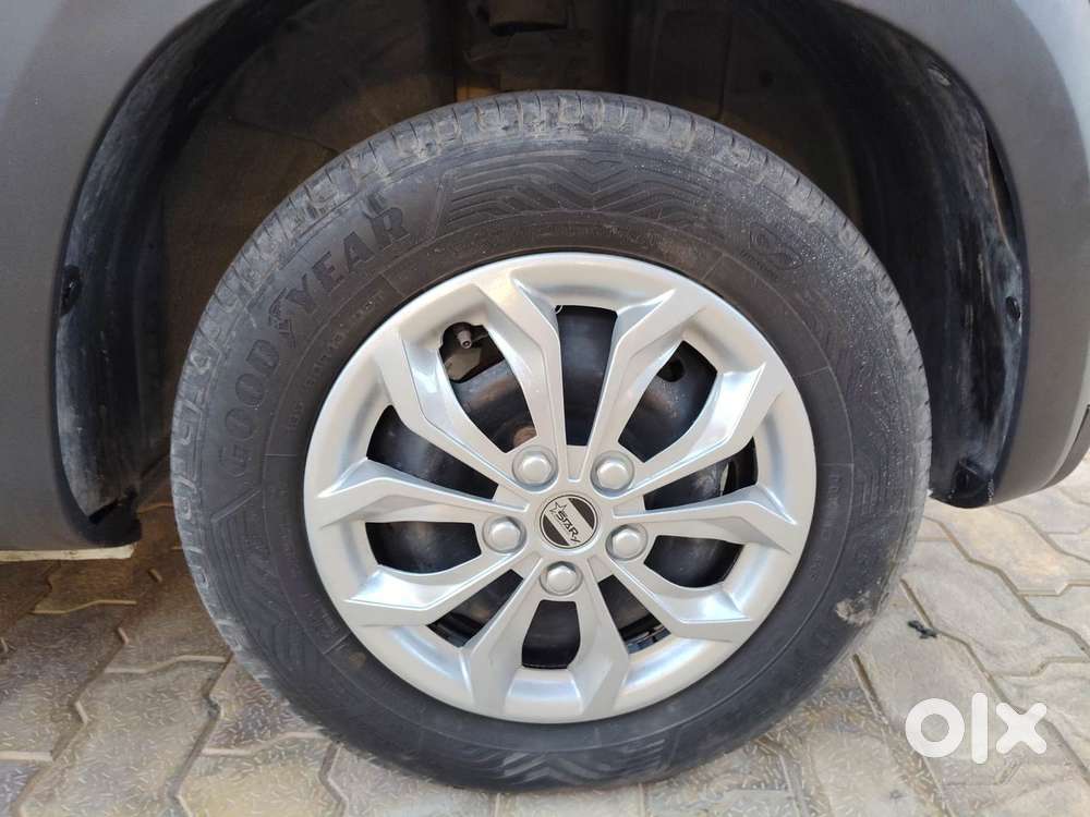 Renault Kwid 2019-ongoing 1.0 Rxt (o), 2017, Petrol