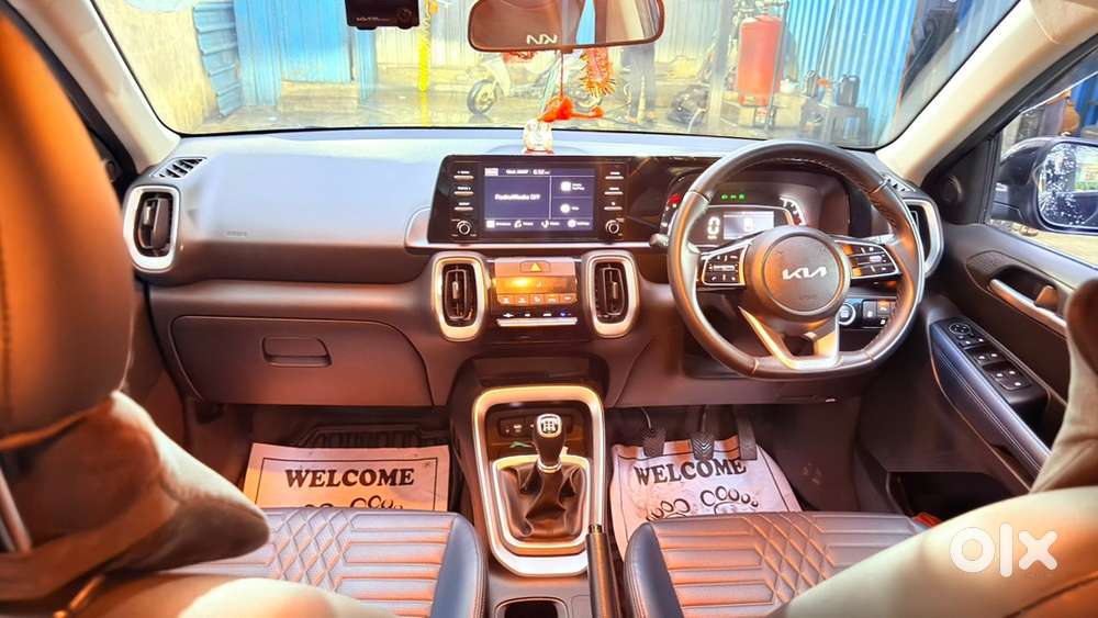 Kia Sonet Petrol Manual 2025