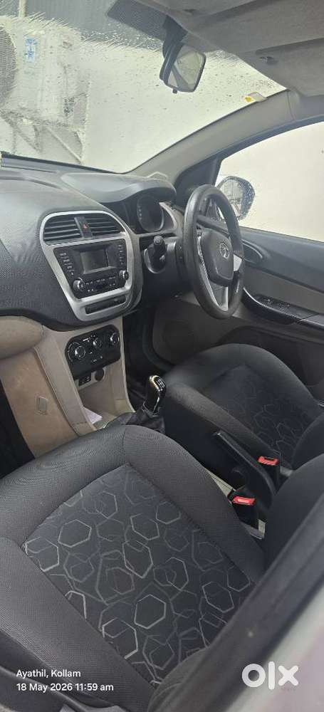 Tata Tiago 1.2 Revotron Xt Option, 2017, Petrol