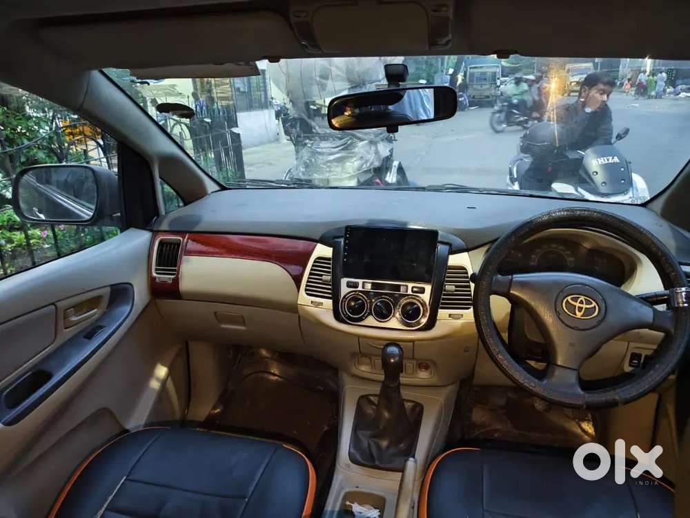 Toyota Innova 2.5 Gx 2010