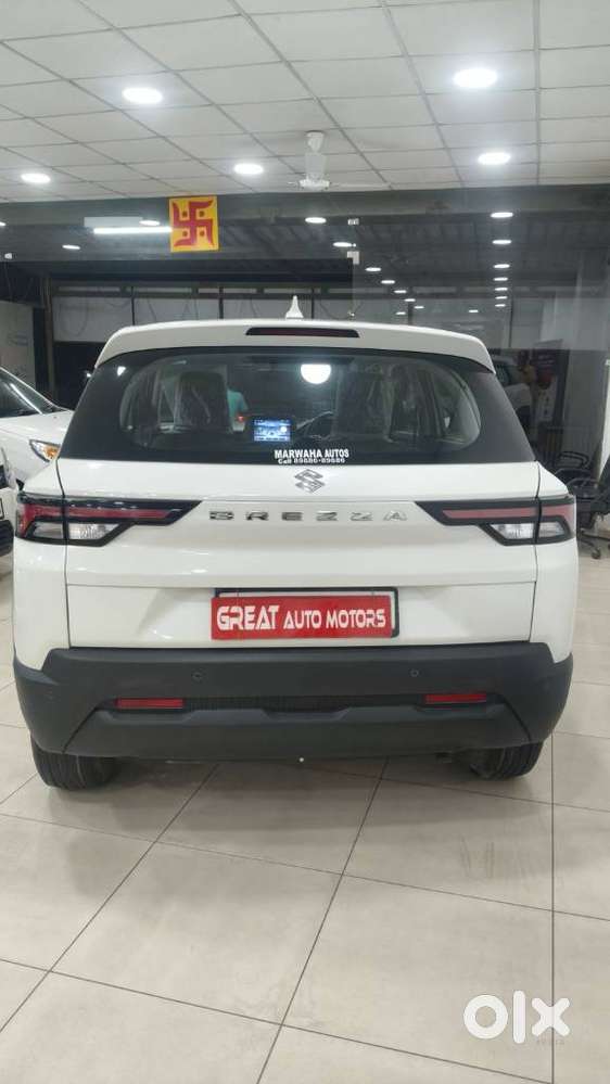Maruti Suzuki Brezza 1.5 Lxi Smart Hybrid, 2023, Petrol