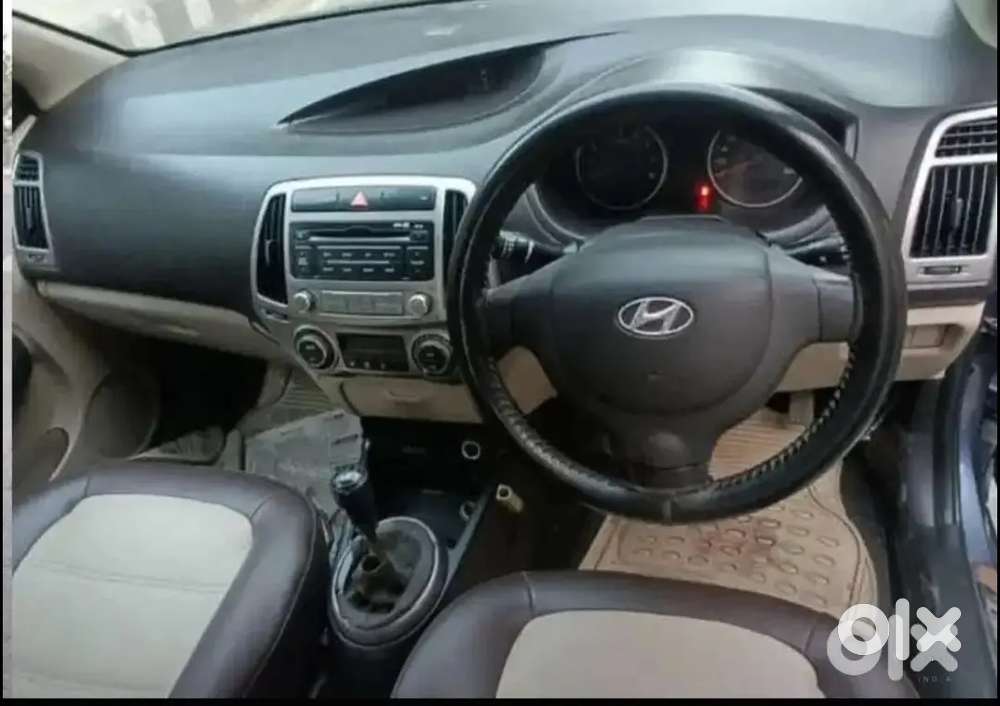Hyundai I20 2011 Petrol 103000 Km Driven Awesome Conditions