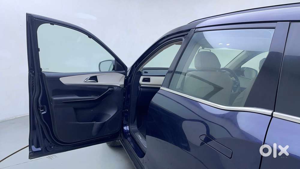 Mahindra Xuv700 2.2 Ax 5 Diesel Mt 7 Str, 2022, Diesel