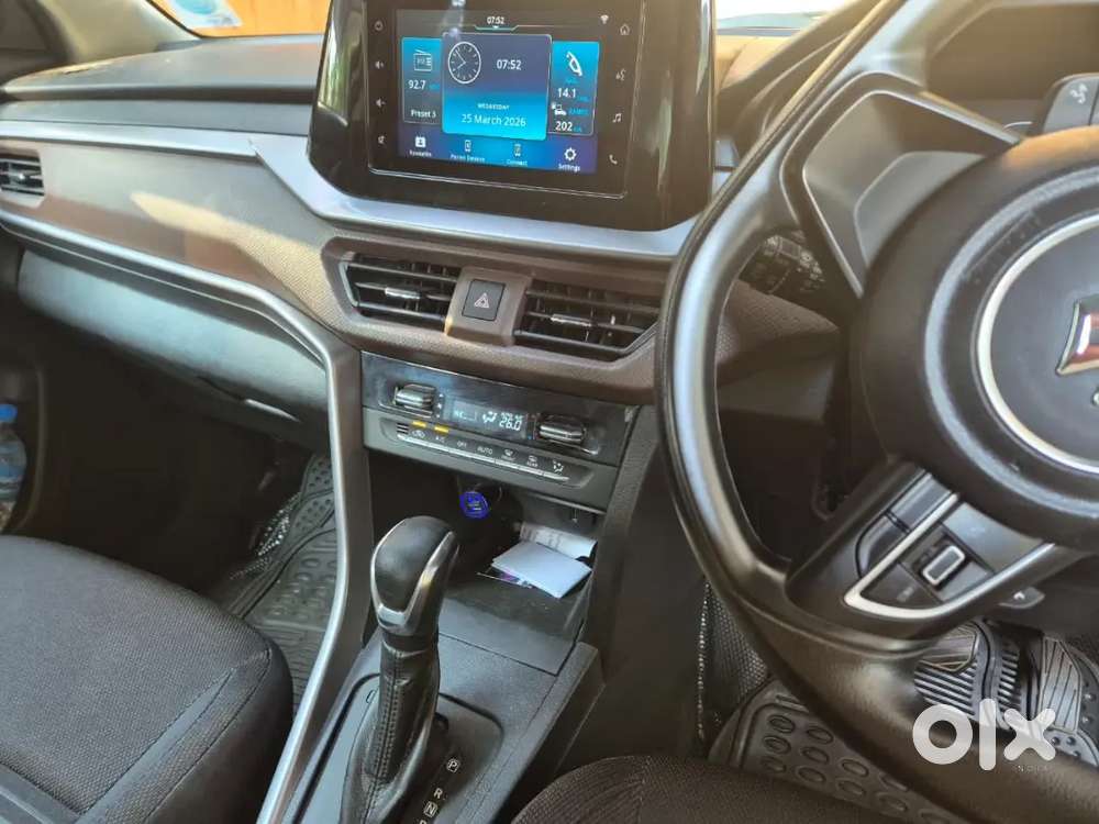 Maruti Breeza Zxi Smart Hybrid Automatic 2023 September