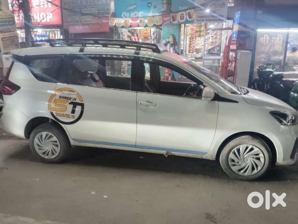Maruti Suzuki Ertiga Vxi 2025