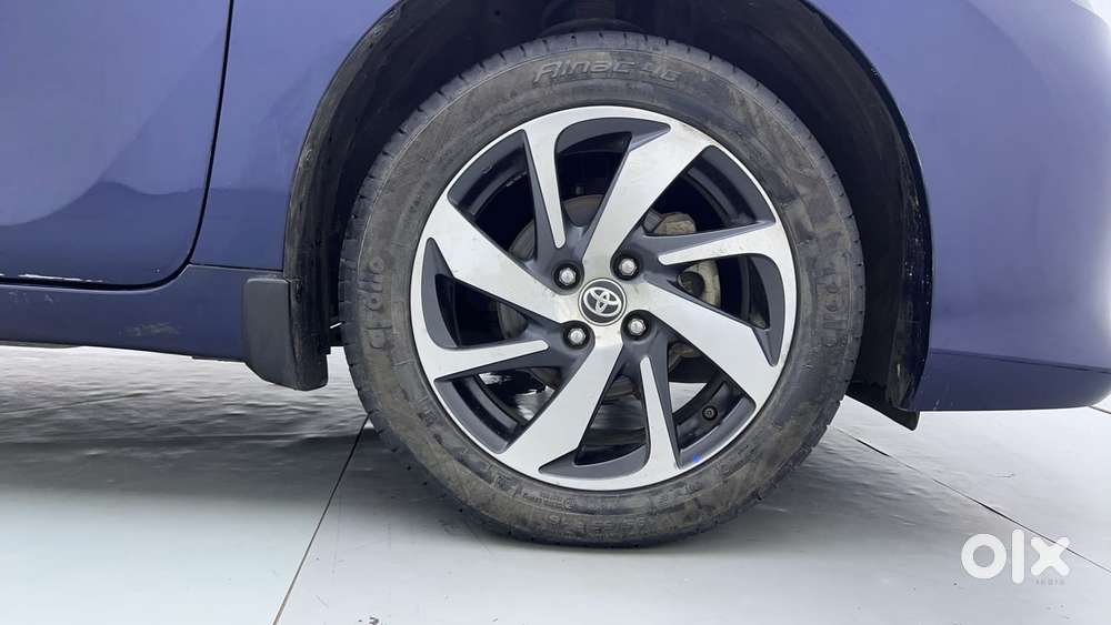 Toyota Glanza 1.2 V Amt, 2022, Petrol