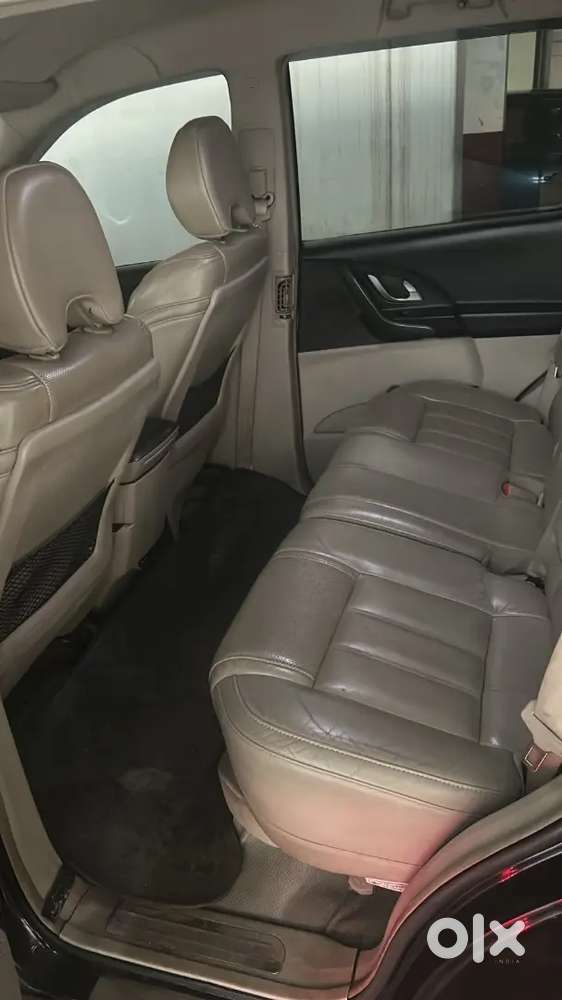 Mahindra Xuv500 2.2 Diesel 2016
