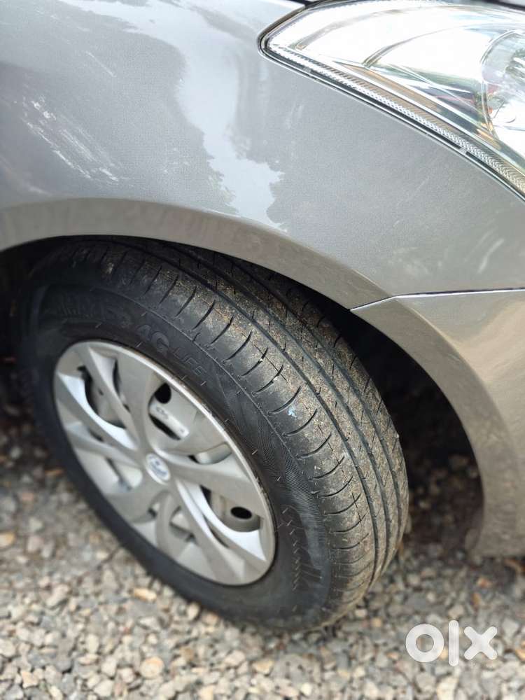 Maruti Suzuki Swift Lxi Option, 2012, Petrol