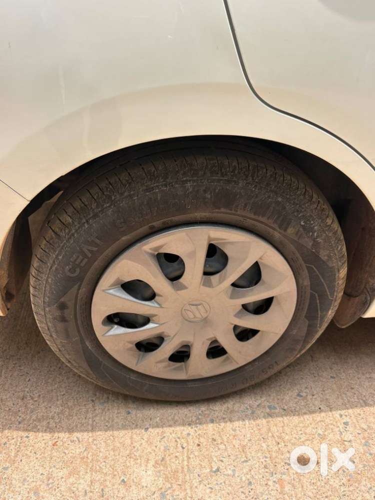Maruti Suzuki Dzire 1.2 Vxi, 2025, Petrol