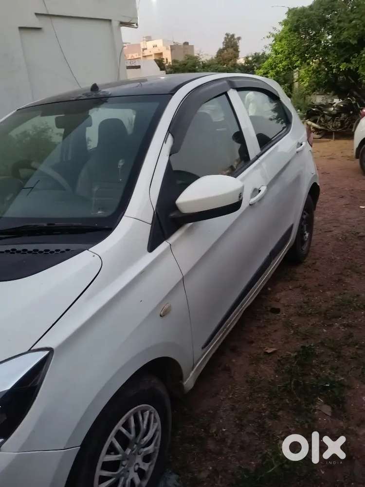 Tata Tiago Xm 2017 Car Pure Petrol