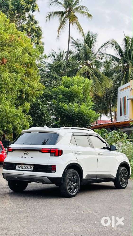 Hyundai Venue S Mt 1.2 Kappa, 2023, Petrol