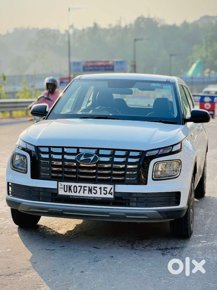Hyundai Venue 2023 Petrol