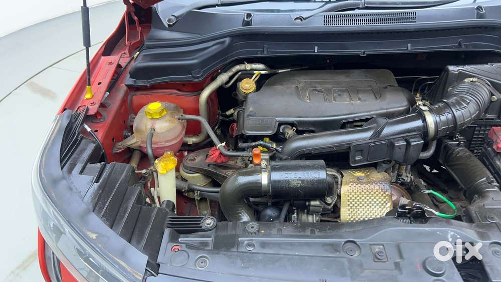 Mahindra Xuv300 W8 Option, 2020, Petrol
