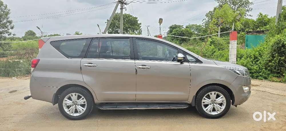 Toyota Innova Crysta 2.8z 2018