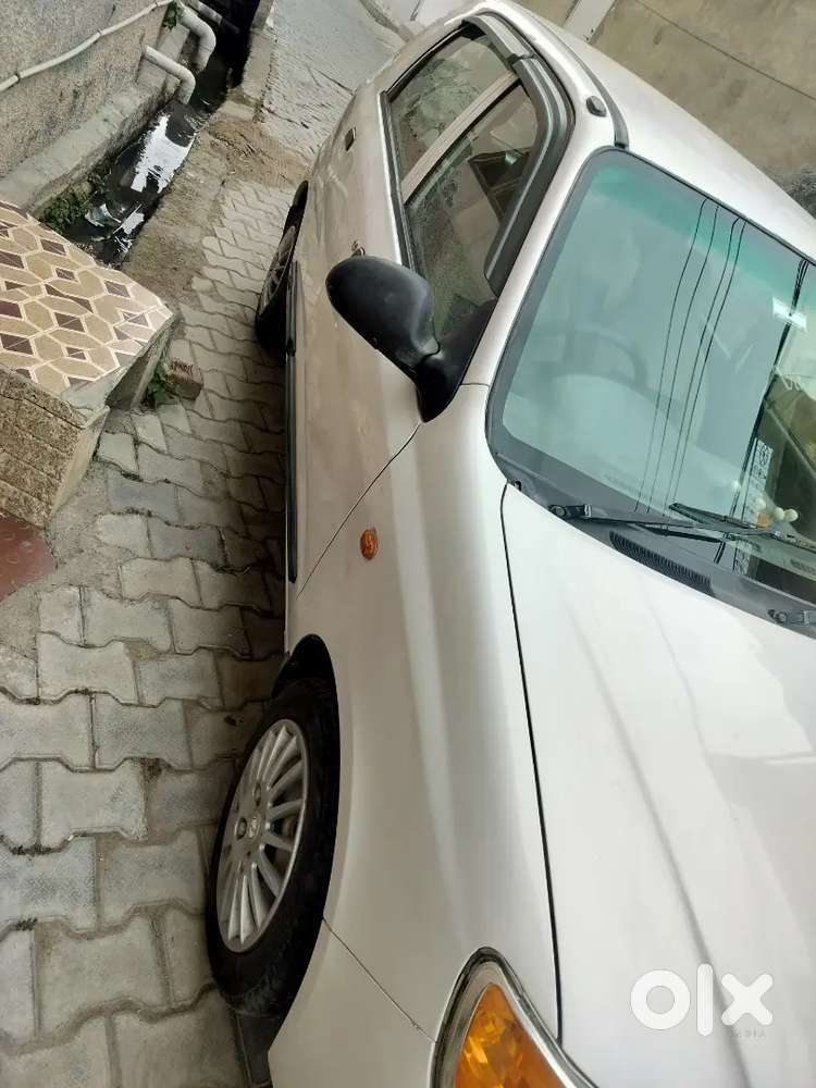 Maruti Suzuki Alto K10 2012 White Colour , Petrol  85000 Km Driven