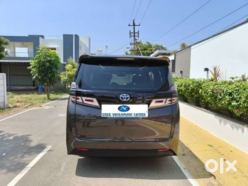 Toyota Vellfire 2.5 Executive Lounge, 2021, Petrol