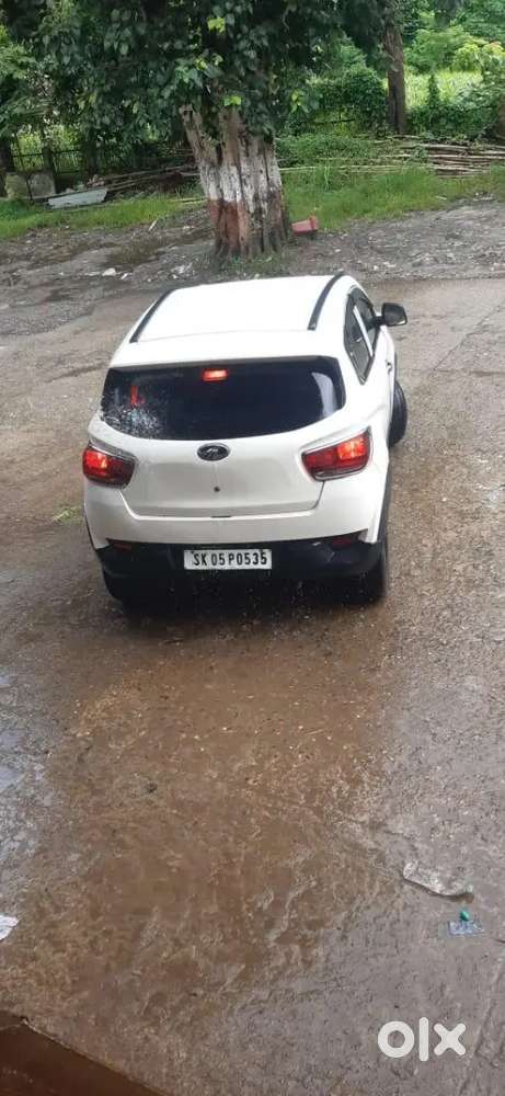 Mahindra Kuv100 Nxt Petrol Manual 2018