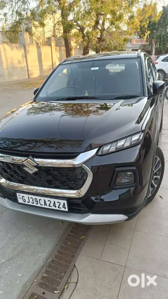 Maruti Suzuki Grand Vitara 2023 Petrol Well Maintained