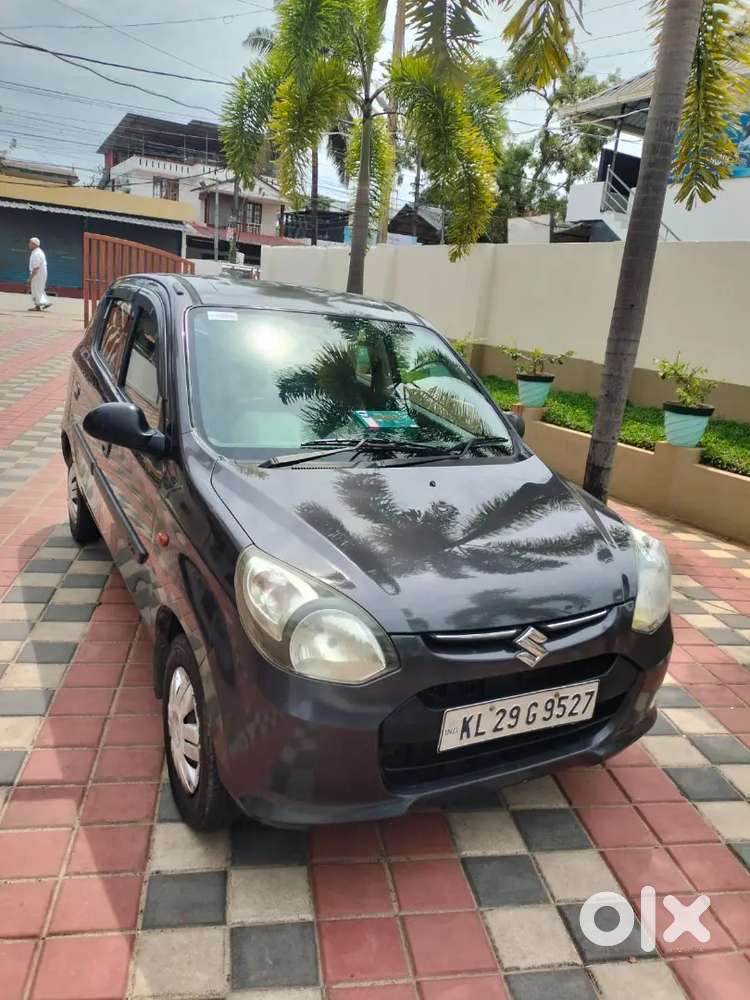 Maruthi Suzuki Alto 800
2014 Reg 
1.05 Km Driving 
New Tire
Self Use