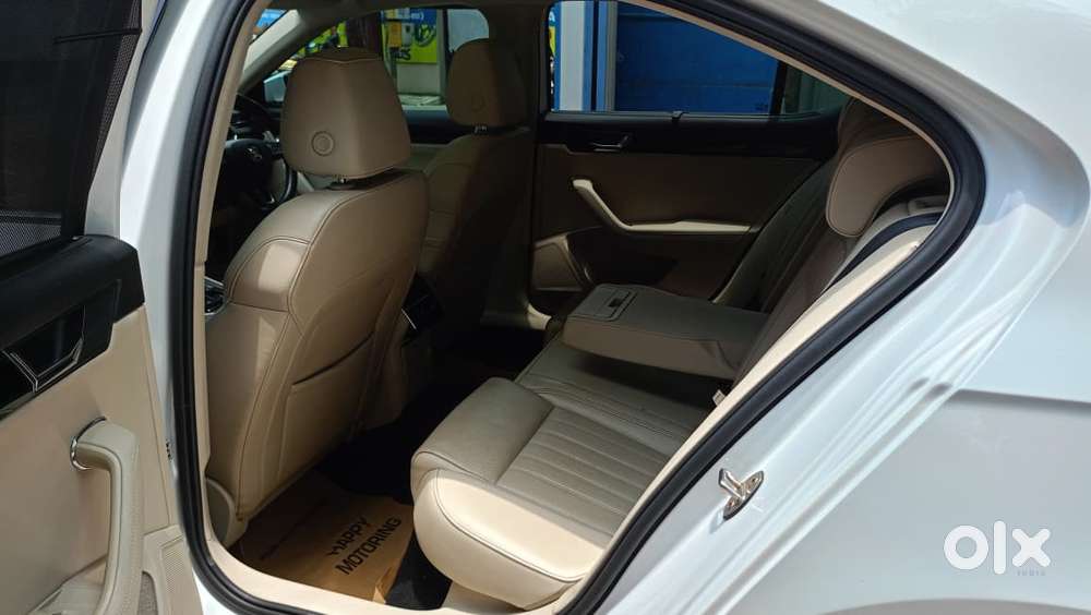 Skoda Superb 2.0 L&k Tsi At, 2020, Petrol