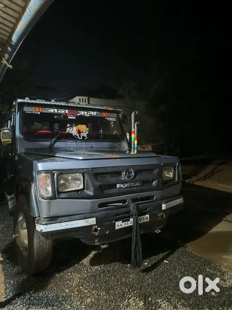 Force Motors Trax Cruiser 2009 Diesel 450000 Km Driven