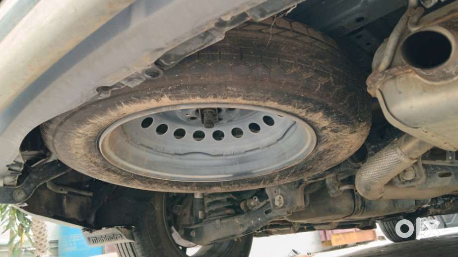 Mahindra Xuv700 2.0 Ax 5 Petrol Mt 7 Str, 2022, Petrol