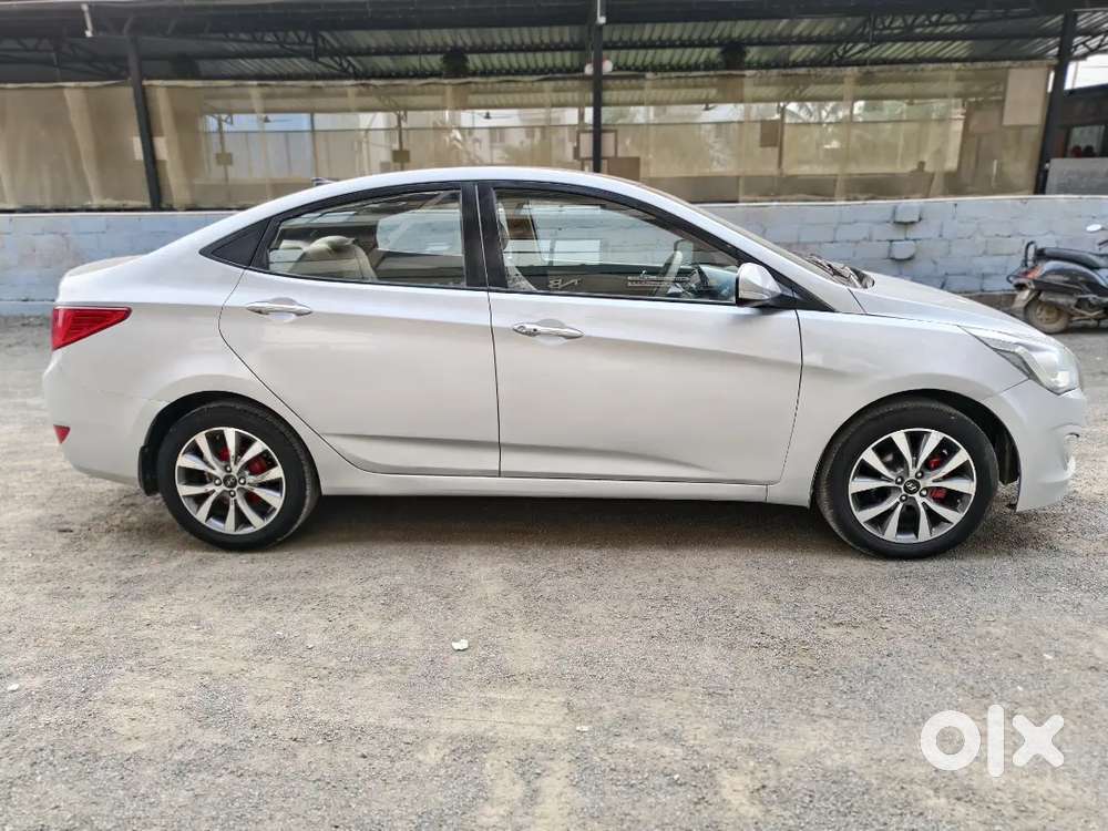 Hyundai Verna 2015