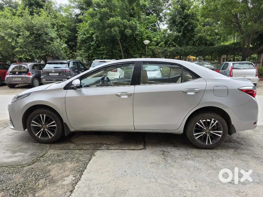 Toyota Corolla Altis 2018 1.8vl (owner Listed)