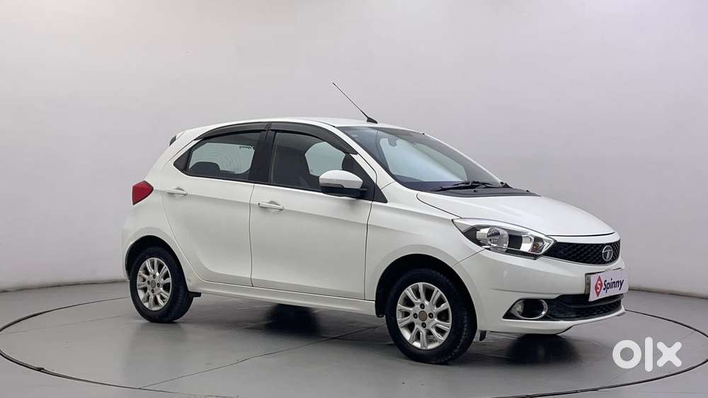 Tata Tiago Xza, 2017, Petrol