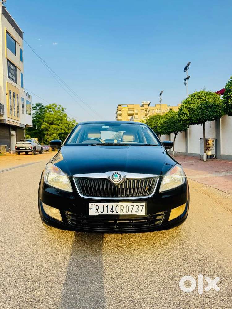 Skoda Rapid Elegance 1.6 Tdi Cr Manual, 2012, Diesel