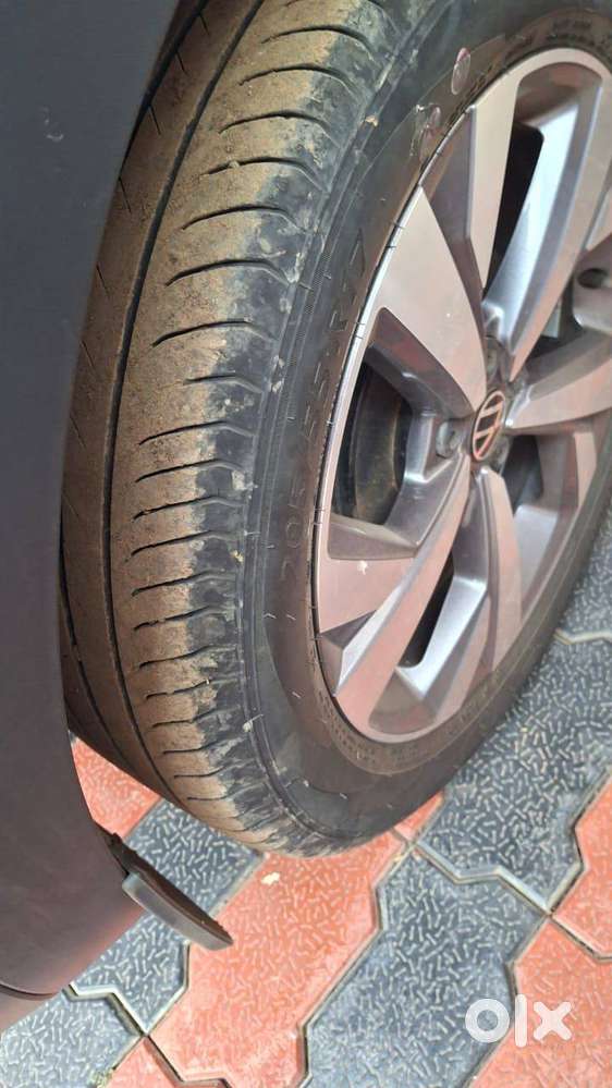 Volkswagen Taigun 2023 Petrol 20000 Km Driven