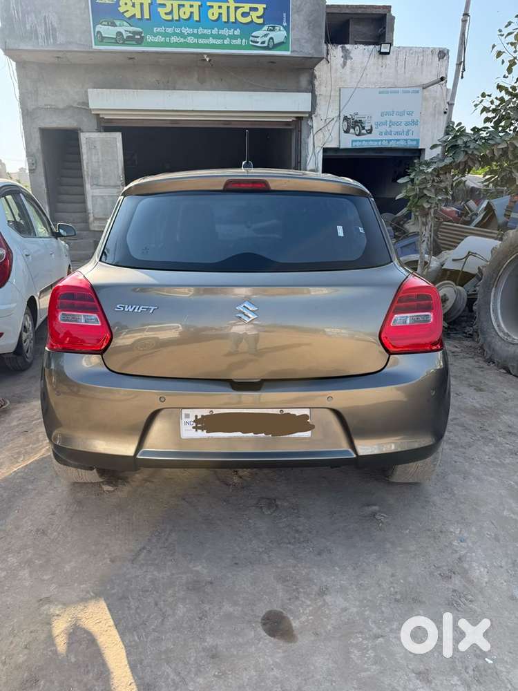 Maruti Suzuki Swift 2019 Vxi Amt