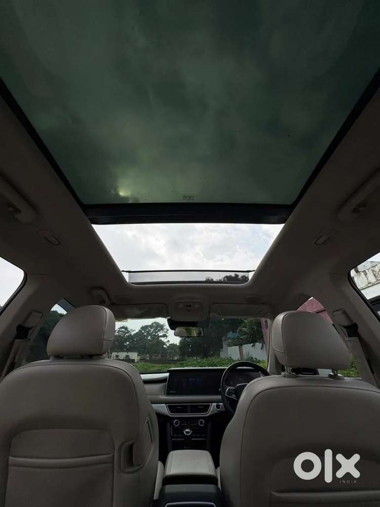 Mahindra Xuv700 2.2 Ax 7 Diesel At Luxury Pack Str, 2023, Diesel