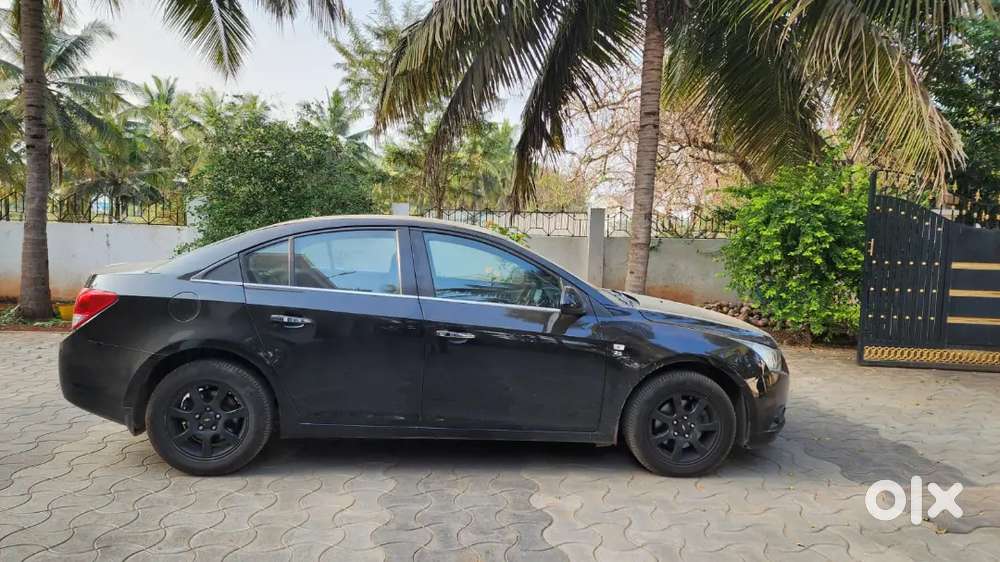 Pristine 2013 Chevrolet Cruze Ltz (diesel) | Top-end | Well-maintained