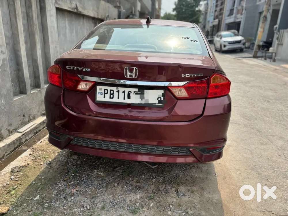 Honda City 1.5 V 2016