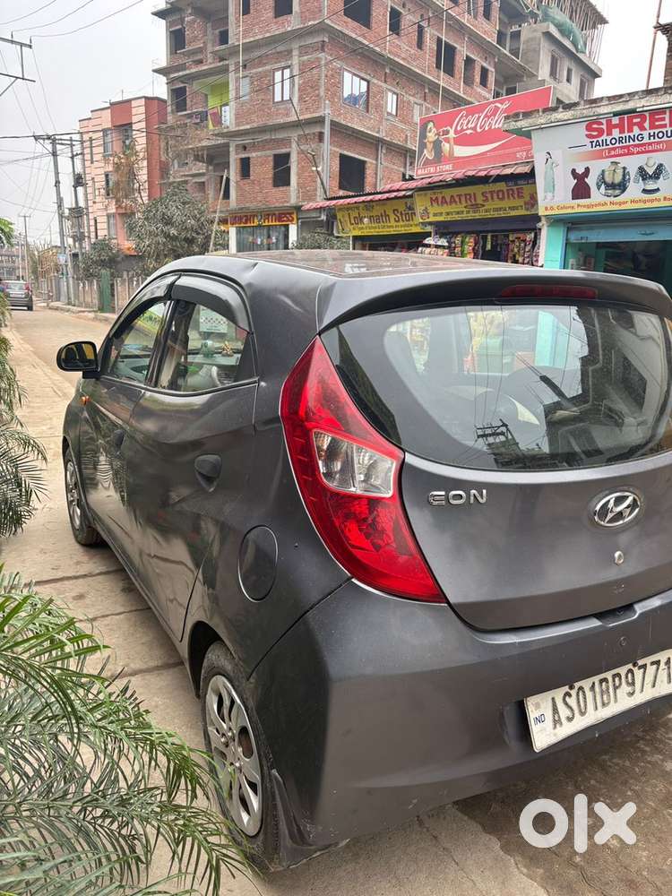 Hyundai Eon Petrol 80000 Km Driven