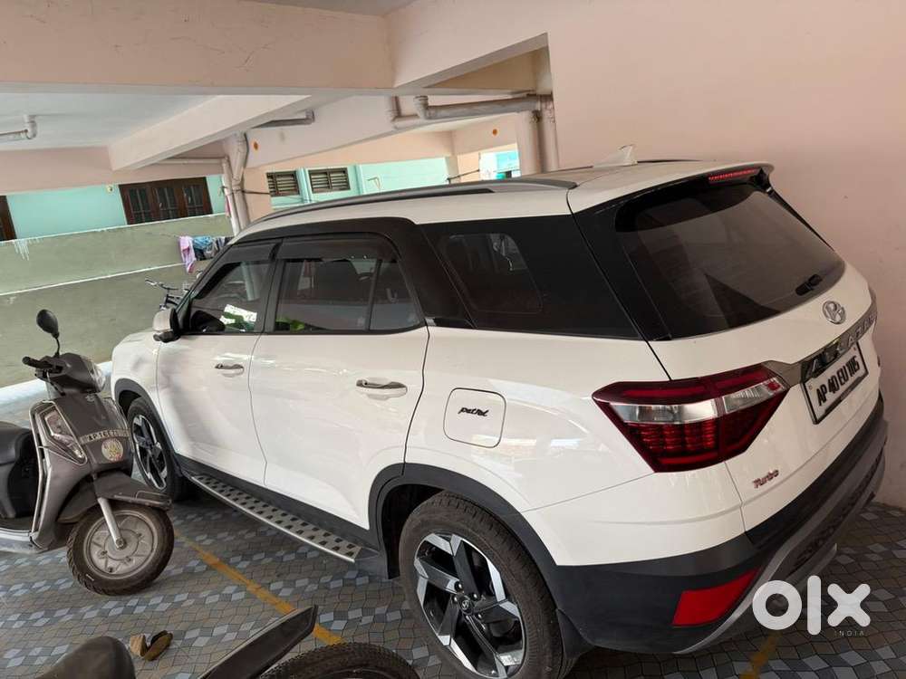 Hyundai Alcazar 2025 Petrol Well Maintained