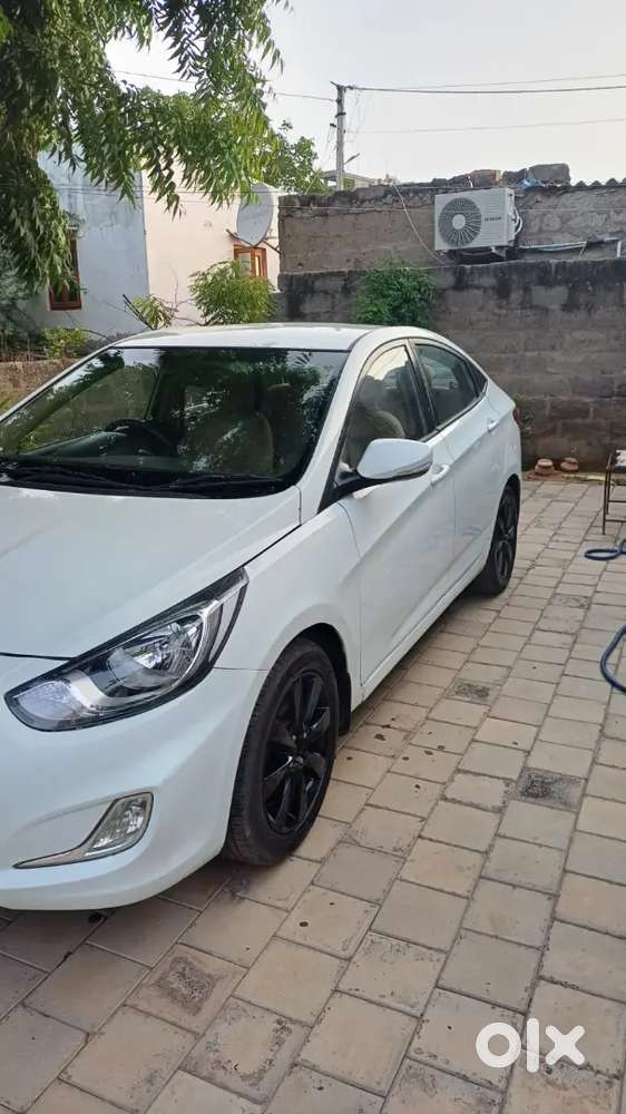 Hyundai Verna Crdi 2013