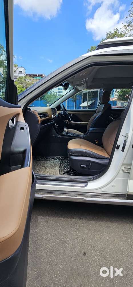 Hyundai Alcazar Signature 1.5 Petrol Dct 6str, 2024, Petrol