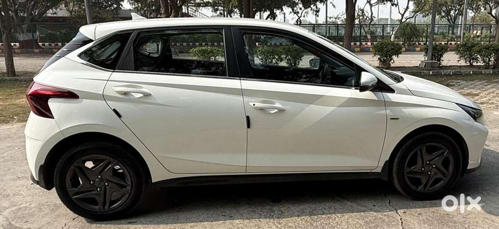 Hyundai I20 Sportz 1.2 Ivt, 2022, Petrol