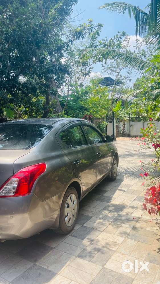 Nissan Sunny Petrol 2012