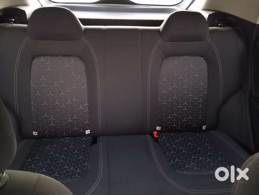 Tata Nexon 1.2 Revotron Xma Amt (s), 2022, Petrol