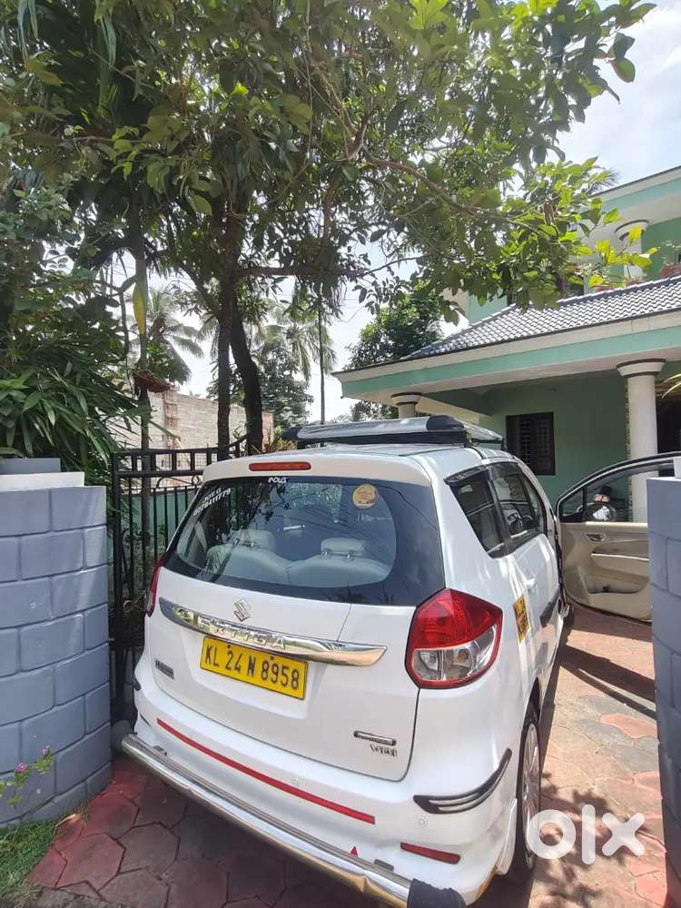 Maruti Suzuki Ertiga Diesel For Sale - White