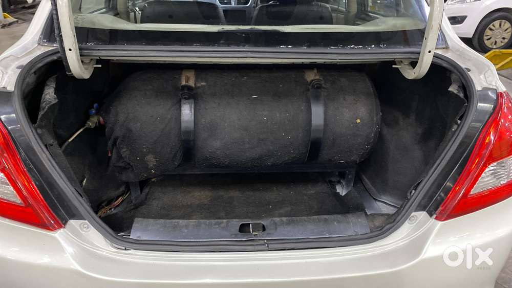 Maruti Suzuki Swift Dzire 1.2 Vxi Bsiv, 2016, Cng & Hybrids