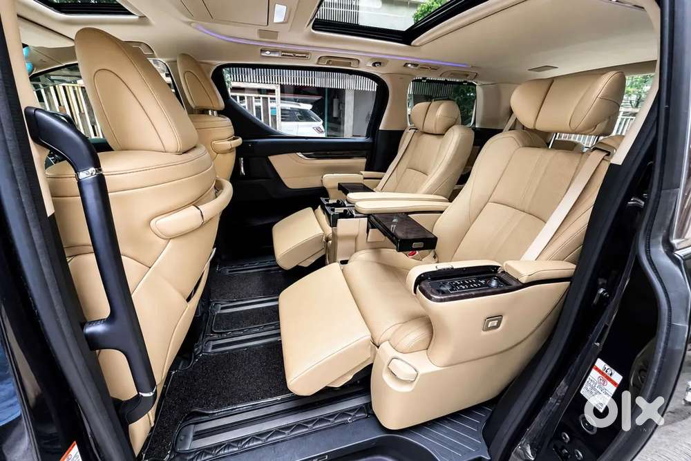 Toyota Vellfire 2.5 Hybrid, 2022, Petrol
