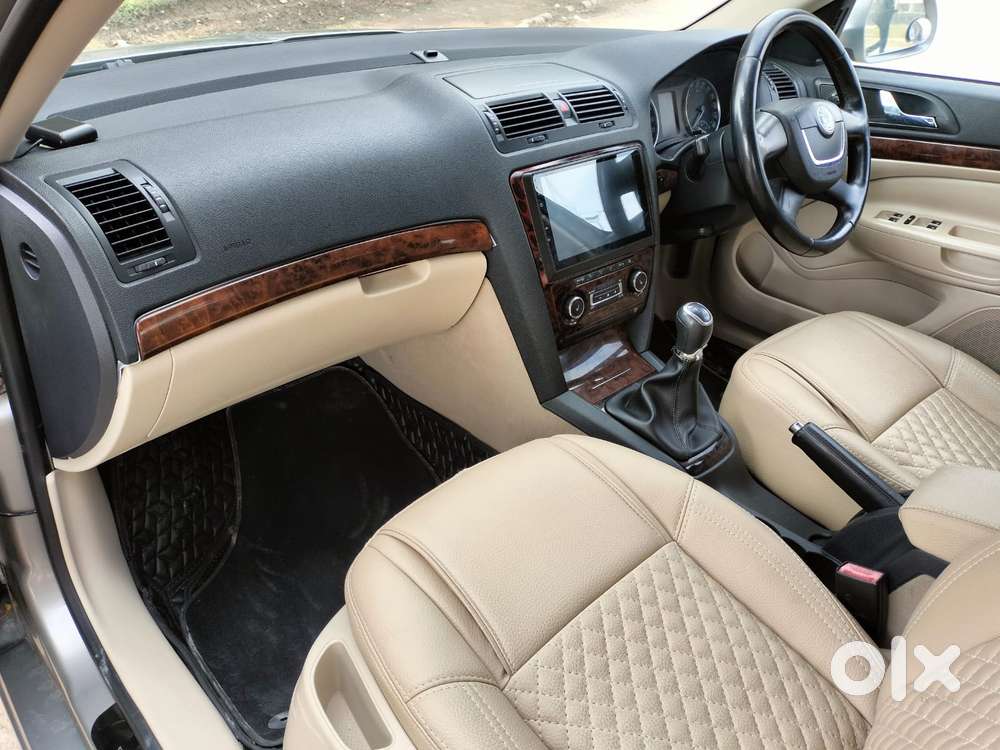 Skoda Laura Ambition 2.0 Tdi Cr Mt, 2013, Diesel