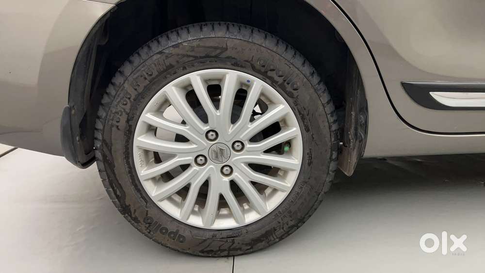 Maruti Suzuki Dzire 1.2 Zxi, 2022, Petrol