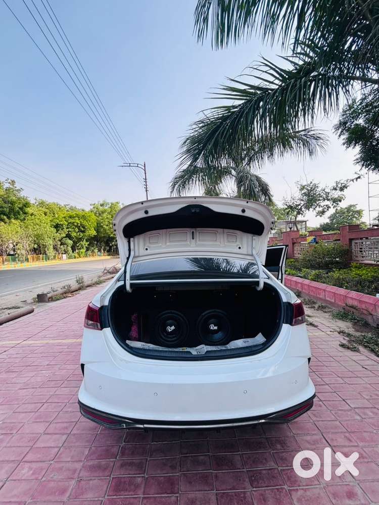 Hyundai Verna Petrol 2022