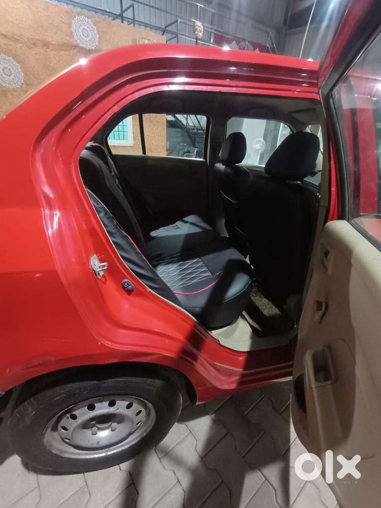 Maruti Suzuki Swift Dzire Lxi Option, 2013, Petrol